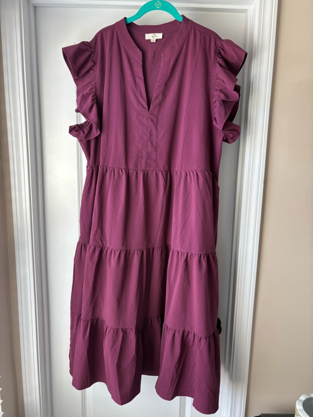 Entro Plum V-Neck Midi Dress